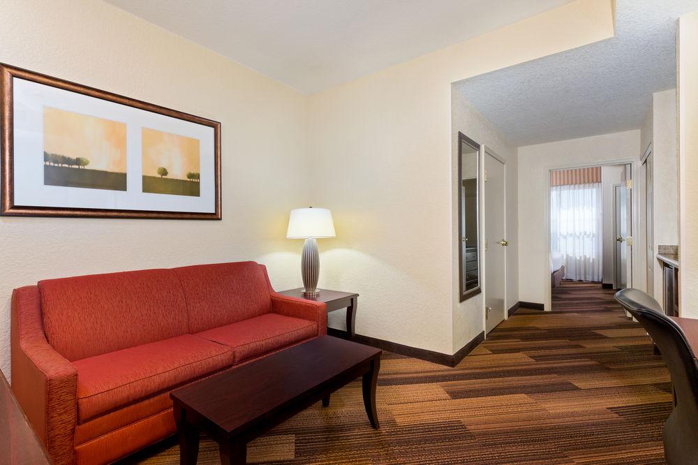 Holiday Inn Express & Suites Lakeland North I-4 By Ihg Zewnętrze zdjęcie